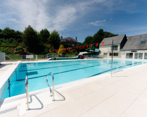 Piscine Aquaval de Merdrignac ©Charlotte-Poudroux
